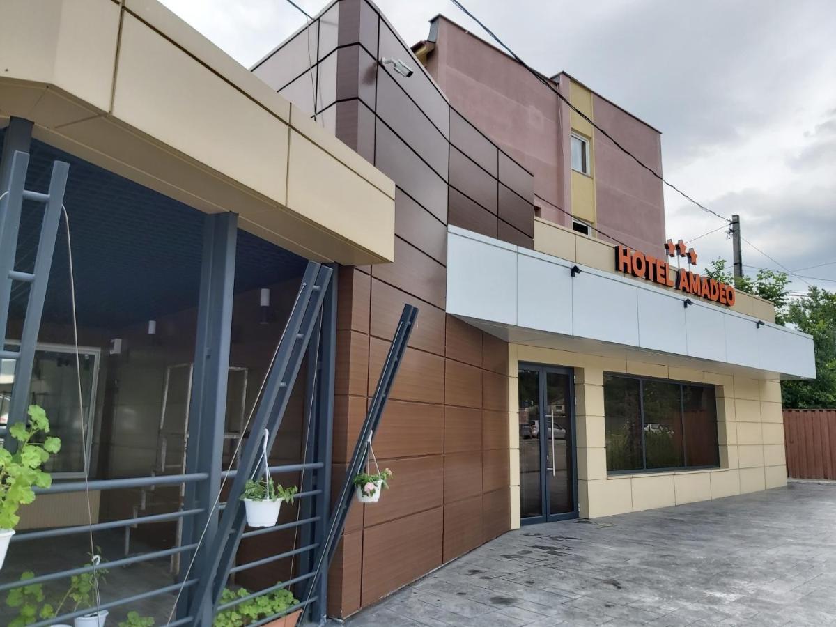 Hotel Amadeo Яссы Экстерьер фото