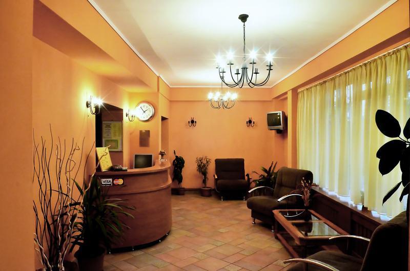 Hotel Amadeo Яссы Экстерьер фото
