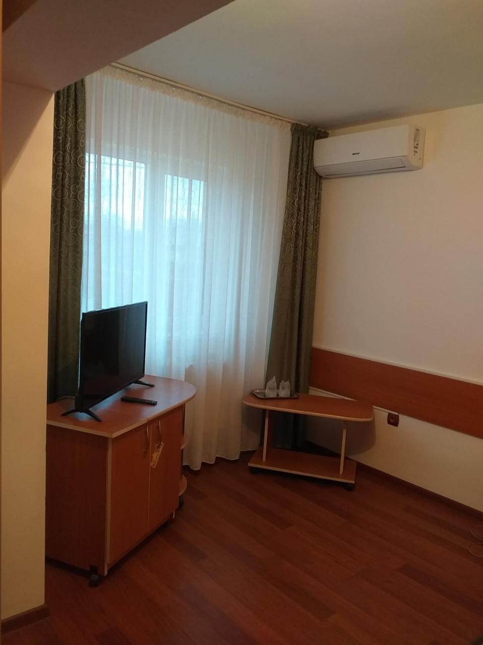 Hotel Amadeo Яссы Экстерьер фото